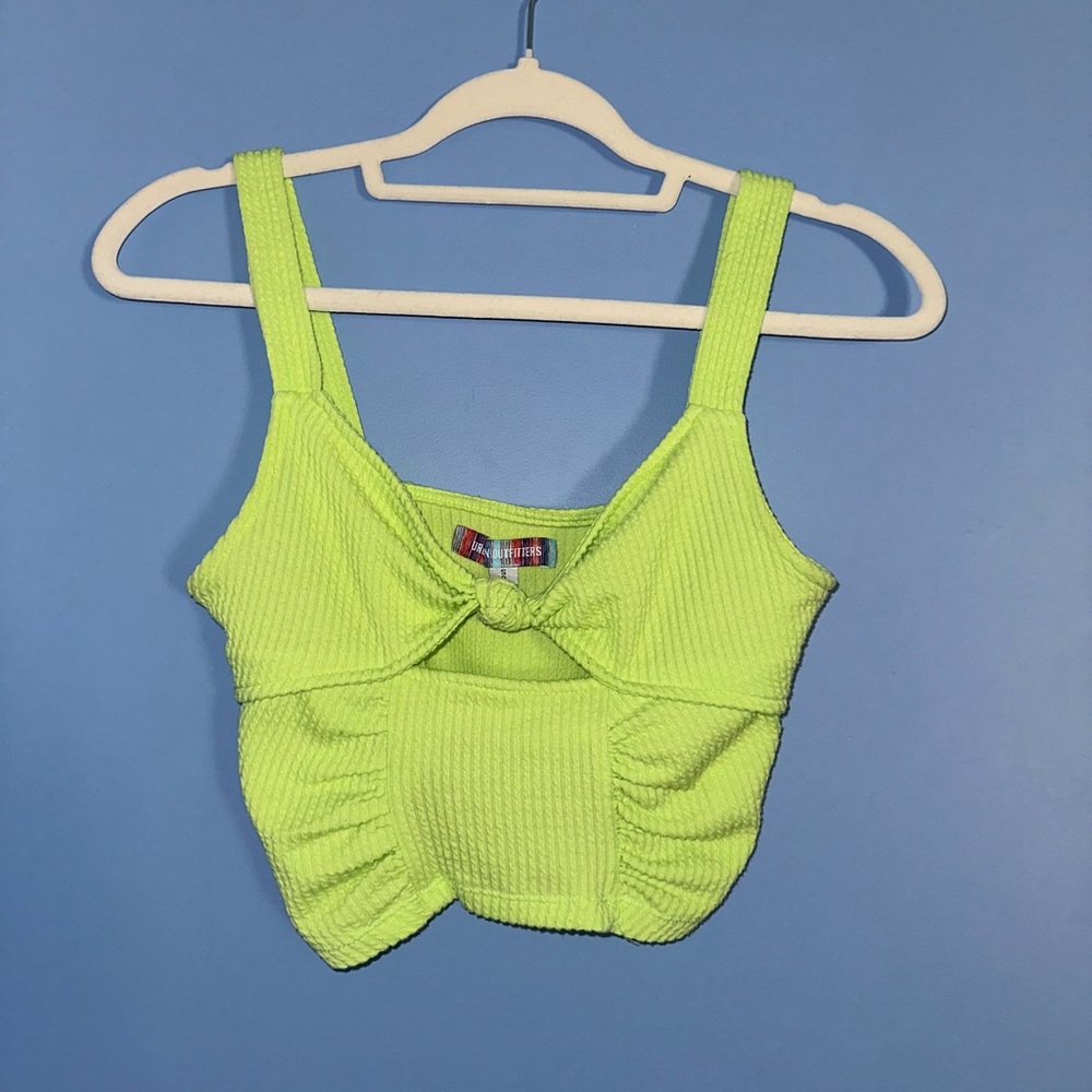 💛 Urban Outfitters Neon Ribbed Cropped Tank w/ Cutout – Bold & Flattering! 💛